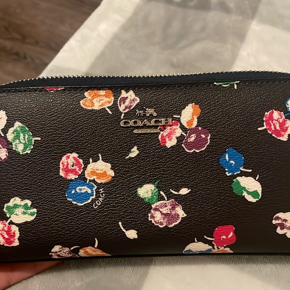 Coach wallet - Picture 2 of 5